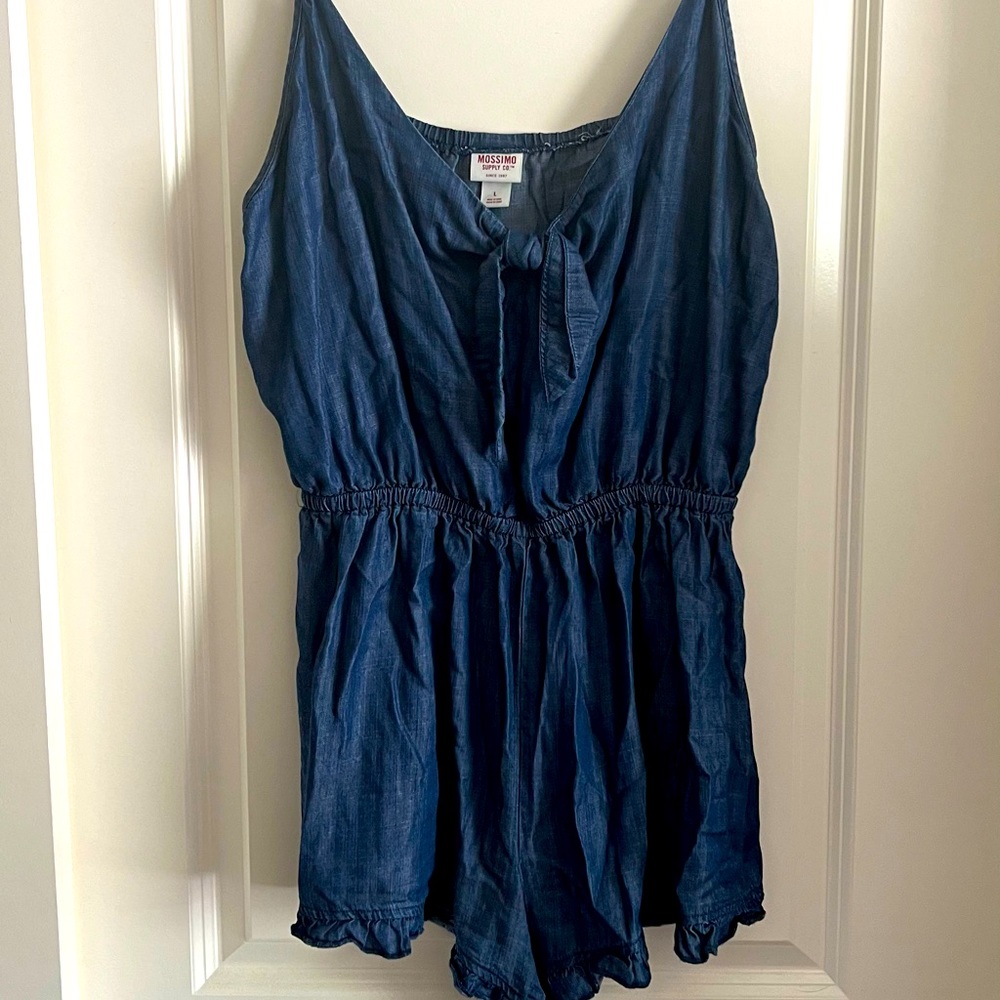 L Mossimo denim romper!
